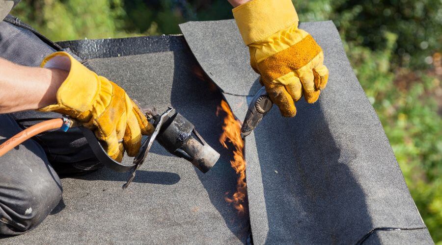 Professional gutter cleaning in Montgomery, TX
